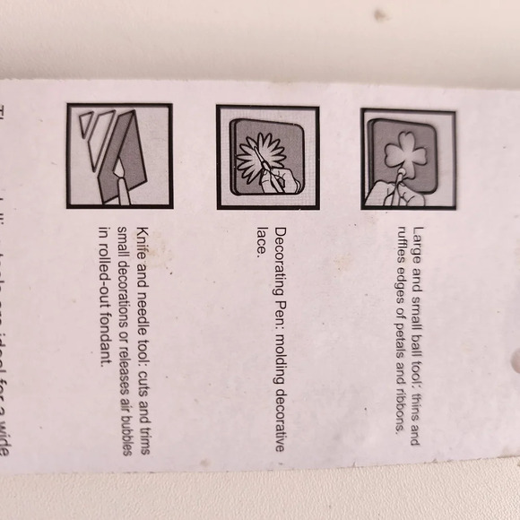 Voila Brand Cake Decorating Due -3 Pack Icing Combs Tool Set - Picture 10 of 11